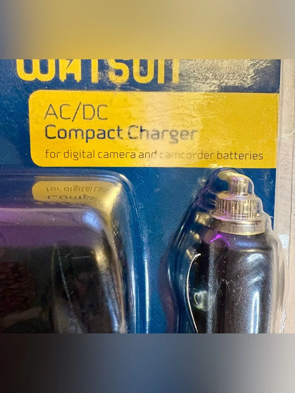 Watson AC/DC Compact Charger - for Digital Camera and Cancorfer Batteries